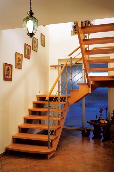 деревянные лестницы на косоурах